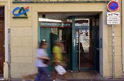Moody's znižal oceno francoskih bank