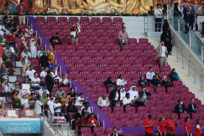 stadion Katar 2022 | Pri Fifi se trudijo pojasniti tako velik razkorak med obiskom tekem na mundialu in dejansko kapaciteto stadionov.  | Foto Guliverimage