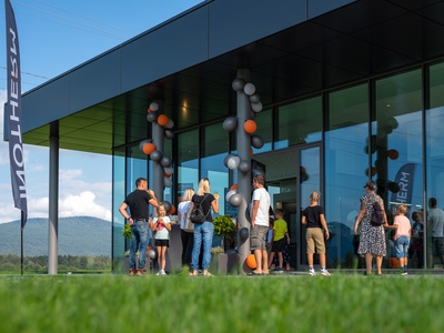 Največji salon vhodnih vrat v Sloveniji bo za tri dni zaživel drugače