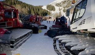  Vožnja na sovoznikovem sedežu snežnega teptalca