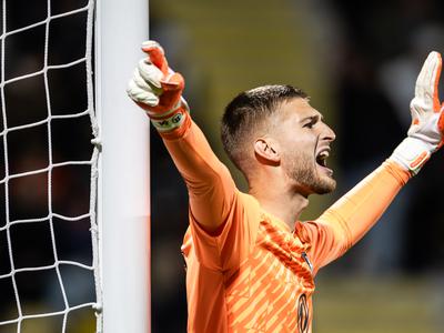 Bizaren avtogol Olimpije, ki je vendarle napredovala #video