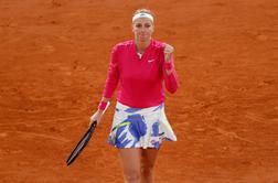 Kvitova in Keninova kot zadnji v polfinale