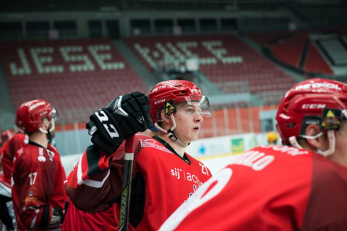 Več informacij o prihodnosti hokejskih Jesenic naj bi bilo znanih prihodnji teden. | Foto: Peter Podobnik/Sportida