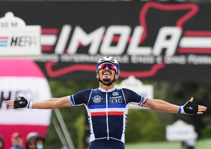 Julian Alaphilippe bo na dirki nastopil v vlogi svetovnega prvaka. | Foto: Reuters
