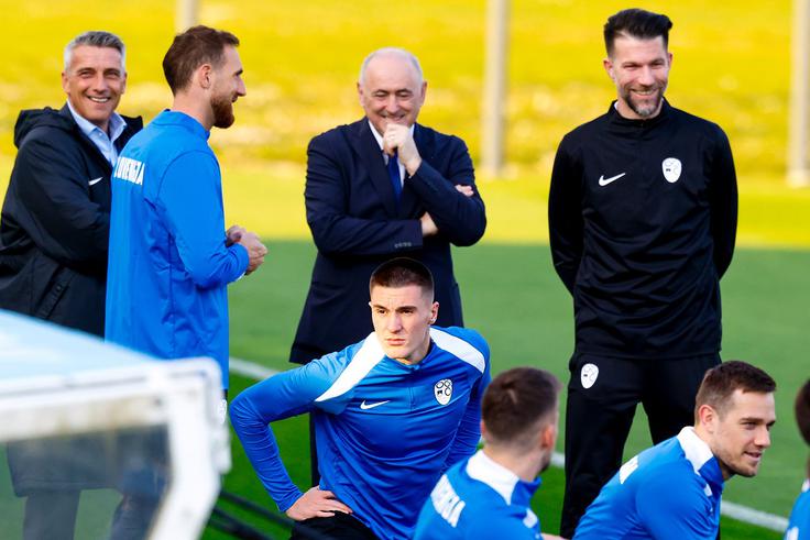 Lažje poškodovani Benjamin Šeško je prišel na reprezentančni zbor, nato pa se vrnil na Otok. | Foto: Aleš Fevžer