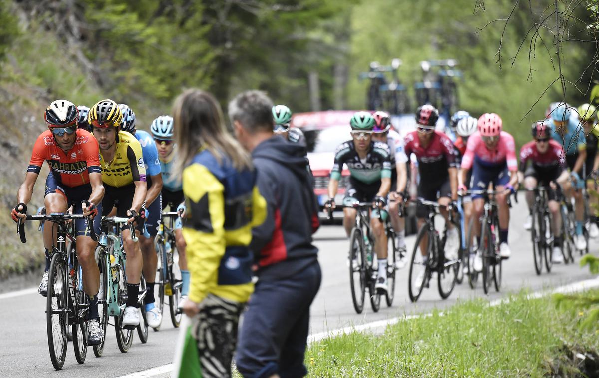 Primož Roglič Giro | Primož Roglič je danes končal v skupini s favoriti, ki je zaostala minuto in 54 sekund, in zadržal drugo mesto skupno. | Foto Giro/LaPresse