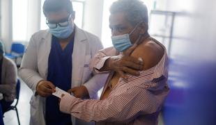 Indonezija v skrbeh: zdravniki umrli zaradi covid-19, čeprav so bili cepljeni
