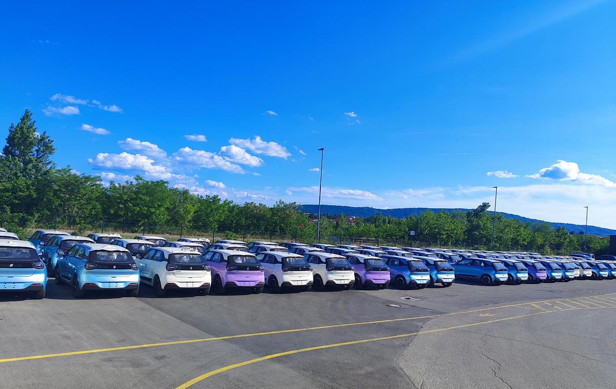 Dongfeng Box Luka Koper | Dongfeng boxi, ki čakajo v Luki Koper.  | Foto Dongfeng