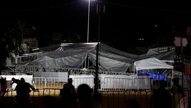 Tragedija v Mehiki: veter porušil oder, devet mrtvih in več kot 50 ranjenih #foto #video