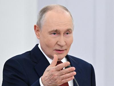 Zelenski: Putin pripravlja vpoklic do pol milijona novih vojakov