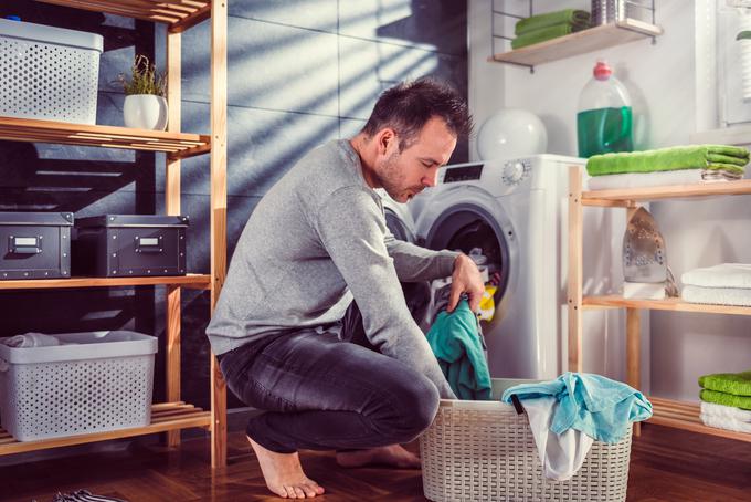 Slovenski moški so med bolj dejavnimi pri gospodinjskih opravilih od povprečja v svetu. | Foto: Shutterstock