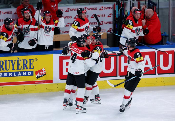 Avstrijci so zmagali tudi na tretji tekmi in lahko upravičeno upajo na drugo zaporedno napredovanje v četrtfinale. | Foto: Reuters
