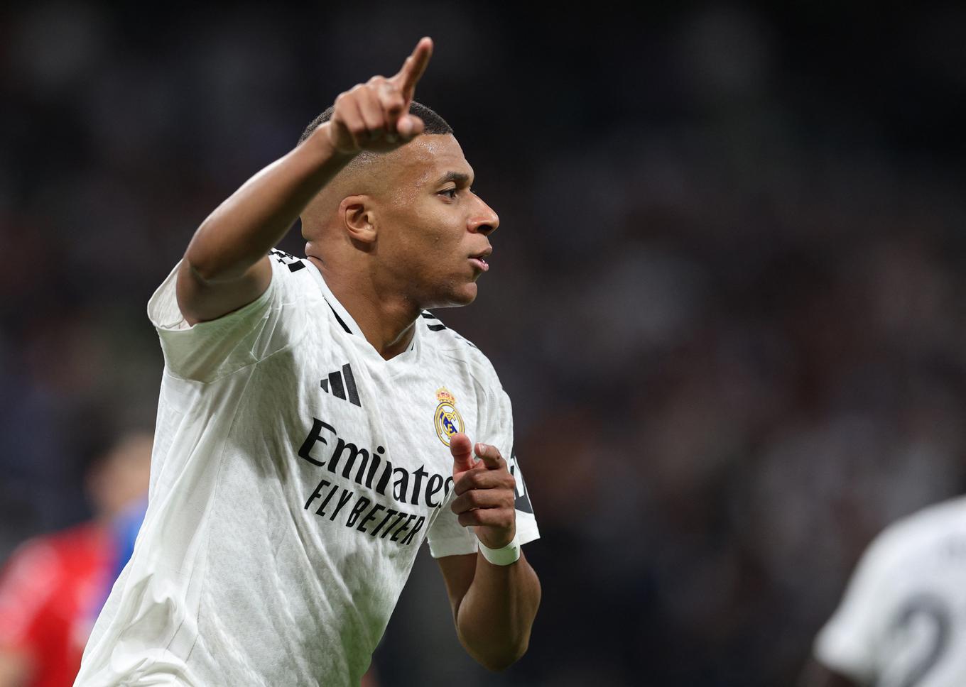 Kylian Mbappe foi um dos artilheiros do confronto contra o Alavés. Com cinco gols, ele divide o segundo lugar na lista dos maiores artilheiros. | Foto: Reuters