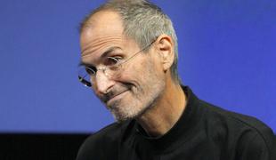 Laž o zadnjih besedah Steva Jobsa, ki jo širijo tudi Slovenci