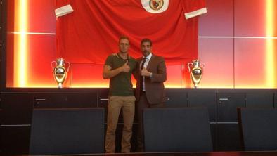 Zdaj tudi uradno: Jan Oblak čakal in dočakal Benfico