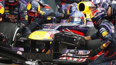 Vettel: Po dveh, treh krogih so gume začele razpadati!