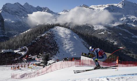 Innerhoferju prvi trening v Wengnu, vsi trije Slovenci med 30