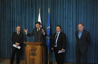 Vladna stran predstavila dopolnjeni predlog pokojninskega zakona