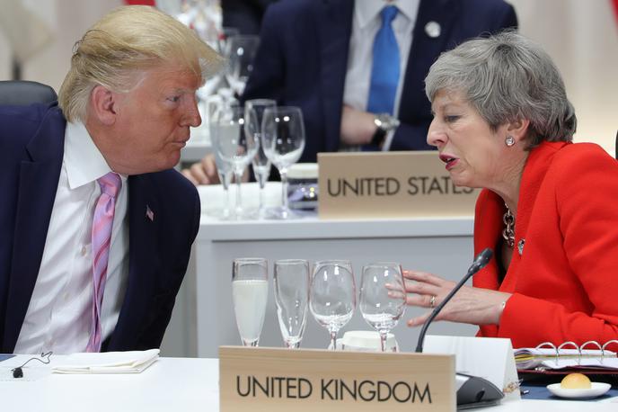 Donald Trump in Theresa May | Ameriški predsednik Donald Trump je bil kritičen do ravnanja britanske premierke Therese May glede brexita. | Foto Reuters