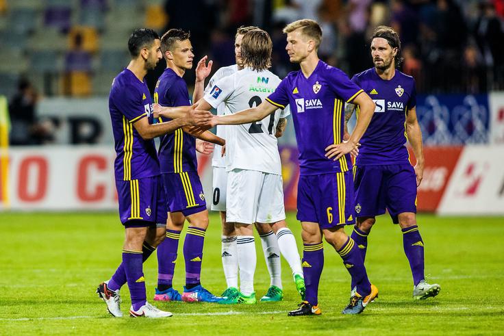 Maribor, Hafnarfjordur Leta 2017 je Maribor na poti v ligo prvakov brez težav izločil islandski Hafnarfjordur. | Foto: Grega Valančič/Sportida