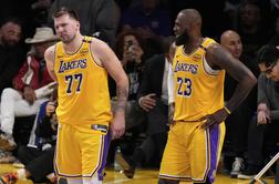LeBron James presenetil: Davis je povedal, kaj si želi, pa je bil teden zatem zamenjan