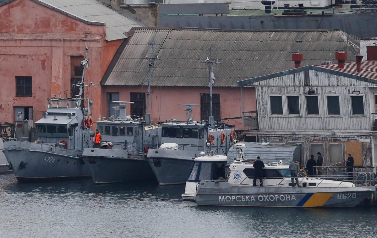 Ukrajinsko pristanišče | Rusija je zasegla tri ukrajinske bojne ladje. | Foto Reuters