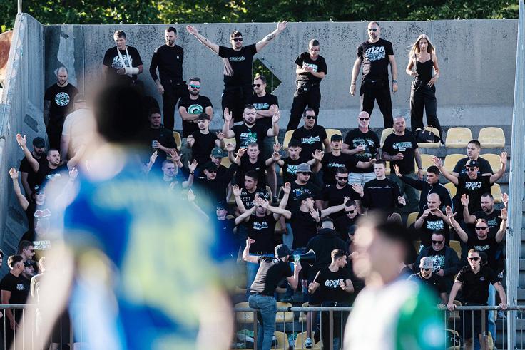Bodo navijači Olimpije v nedeljo dočakali tako želeno zmago nad Bravom? Olimpija je v pozitivnem nizu. Na zadnjih štirih tekmah je ob gol razliki 7:1 osvojila deset točk. | Foto: Aleš Fevžer