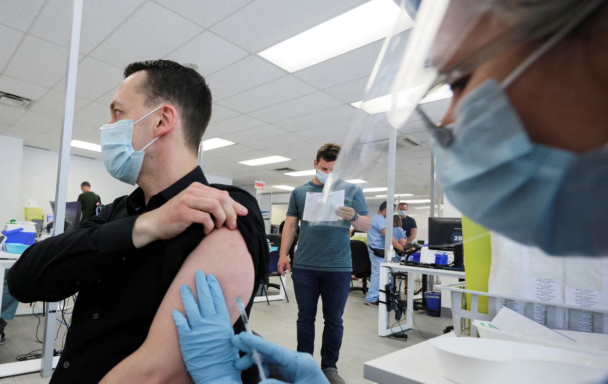 opičje koze, cepljenje | Danes se začenja cepljenje z novim cepivom podjetja Pfizer.  | Foto Reuters