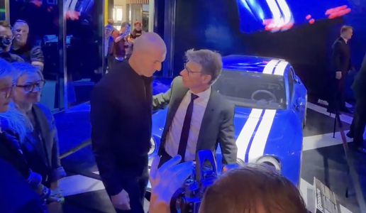 V Parizu Kitajska proti Evropi, skozi zadnja vrata tudi Zidane #video