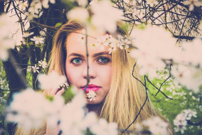 Današnji horoskop: raki boste zelo čustveni, kozorogi se morate nečemu odreči