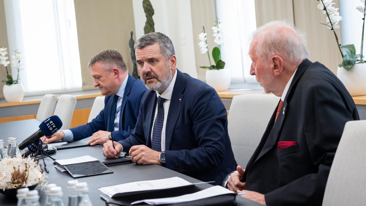 Kajzer: Prenovljena zunanjepolitična strategija mora odražati aktualno geopolitično okolje