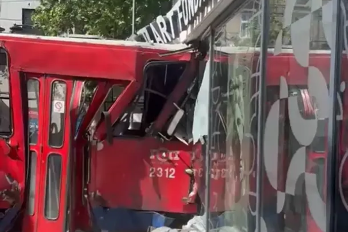 tramvaj | Državno tožilstvo je odredilo nujni tehnični pregled tramvaja in pregled posnetkov nadzornih kamer. | Foto BraticVlad3613/X