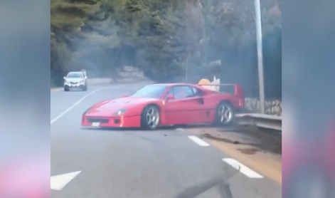 Poglejte si posnetek, neverjetno – v nekaj dneh že drugi razbiti ferrari F40 #video