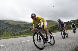 Pogačarjevo črno kolo prodali za 164.000 evrov