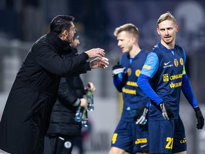 Velik udarec za Riero in Celje, poškodoval se je kapetan Žan Karničnik