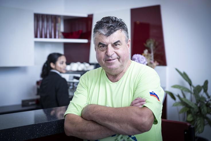 CPI, poklici, strežba, Peter Pertoci Peter Pertoci, mentor in učitelj strežbe na Srednji šoli za gostinstvo in turizem | Foto: Ana Kovač