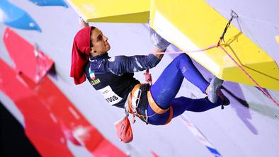 BBC: Iranski športni plezalki porušili družinski dom