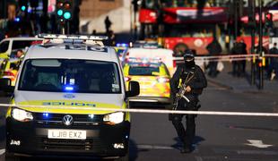 Napadalec v Londonu že bil obsojen zaradi terorističnih kaznivih dejanj #video