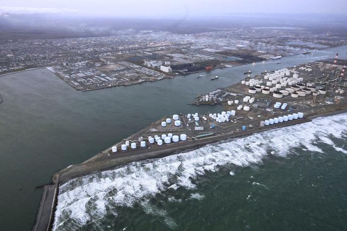 Japonska potres | Prvi valovi so že dosegli obalo.  | Foto Reuters