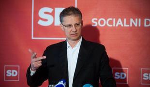 Vloga Pahorja kot velikega očeta za Lukšiča zgrešena