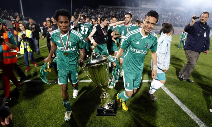 Marcelinho (desno) je sodeloval pri vseh osmih naslovih bolgarskega prvaka. | Foto: Reuters
