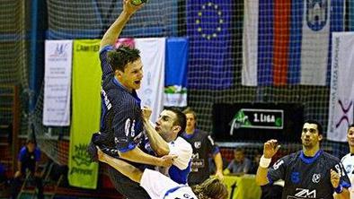 Harmtan iz Maribora v Slovenj Gradec