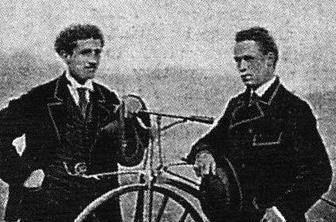 Prvo kolesarsko dirko priredili Francozi, dobil pa jo je Anglež