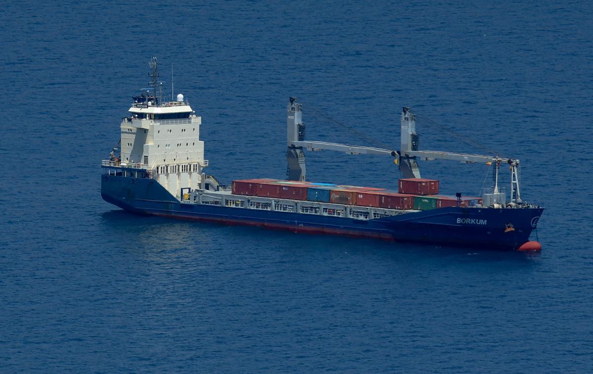 tovorna ladja Borkum | Na ministrstvu za infrastrukturo so pojasnili, da ladja izpolnjuje vse pogoje za vplutje in da ji slovenska pomorska uprava tega ne more prepovedati. | Foto Reuters