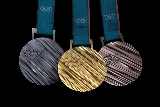 To so medalje, ki jih bodo podeljevali najboljšim trem športnikom v vsaki disciplini. | Foto: Reuters