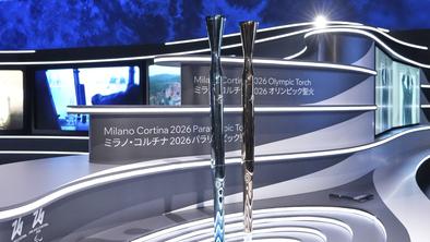 V Milanu in Osaki razkrili olimpijsko plamenico