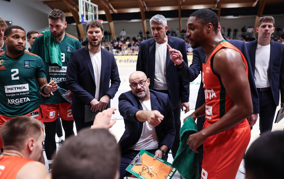 Cedevita Olimpija : KK Krka, superpokal, Zvezdan Mitrović | Cedevita Olimpija bo v nedeljo gostila Dubaj. | Foto www.alesfevzer.com