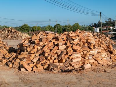 Zaradi oglasa na Facebooku dobil 660 evrov kazni