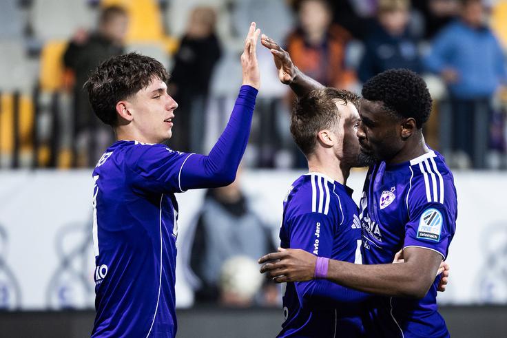 Kaj poreče na pravilo, da mora v 1. SNL nujno začeti dvoboj v vsakem klubu vsaj en mladi slovenski nogometaš, ki lahko kandidira za mlado izbrano vrsto do 21 let? ''Včasih me spremlja pomislek, da igram samo zaradi tega. Tako skušaš čim bolj opravičiti svoje minute, saj veš, da bi se lahko na tem mestu znašel že kdo drug. Če trener verjame vate in ti soigralci pomagajo, ne bi smelo biti težav. Z Davidom Pejičićem sva dosti tekem začela skupaj. Lažje je, ker vidiš, da nisi edini mladi igralec. O tem se lahko skupaj pogovarjava.'' | Foto: Jure Banfi