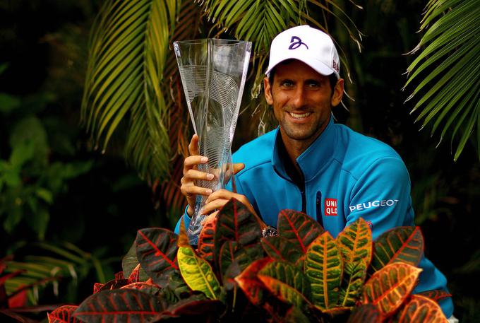 Z zmago na turnirju serije masters v Miamiju je Novak Đoković v zaslužkih s turnirskimi nagradami prehitel Rogerja Federerja. | Foto: 